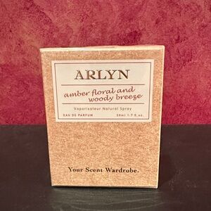 Arlan Amber Floral and Woody Breeze Eau de  Parfum   New sealed